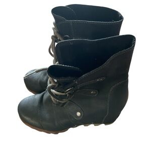 Sorel Women's Black Joan Of Artic Wedge Lace Up Ankle Boots Size 7